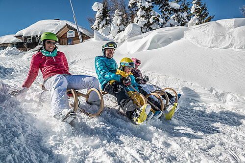 Tobogganing fun Gamskogelhütte ©Fritz Breidenbach © Tourismusregion Katschberg-Rennweg